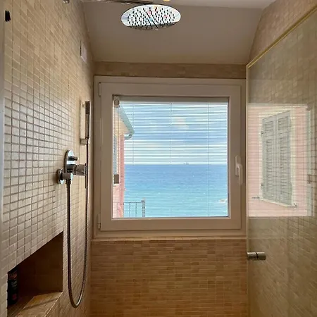 La Perla Di Boccadasse Генуя