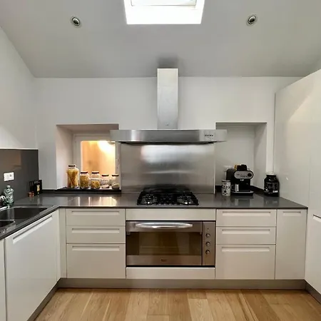 Дом отдыха La Perla Di Boccadasse Генуя